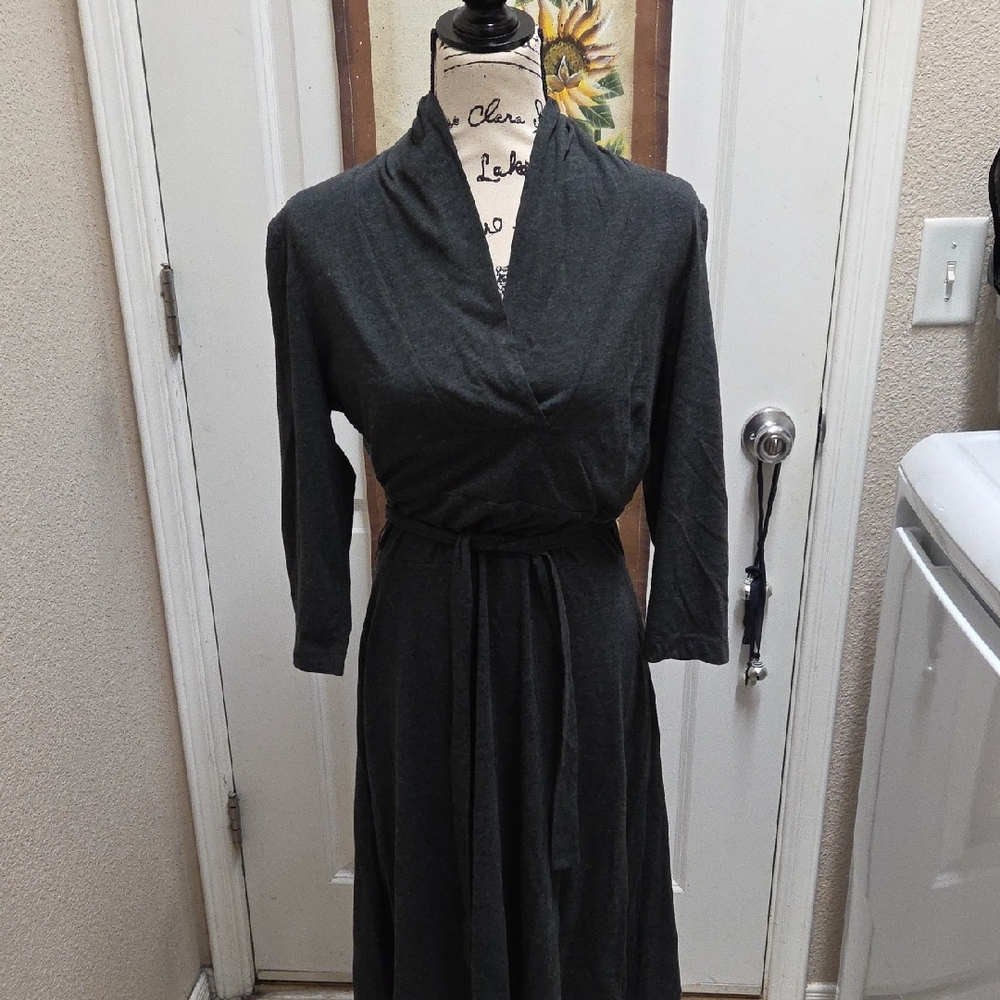 Elegant Charcoal Long Sleeve Dress